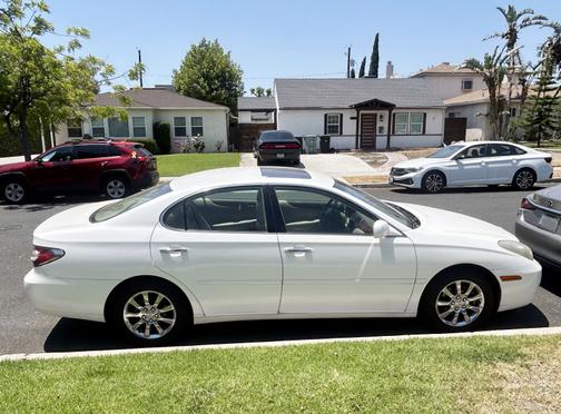2004 Lexus ES 330 Base