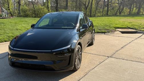 Black 2026 Tesla Model Y Premium RWD