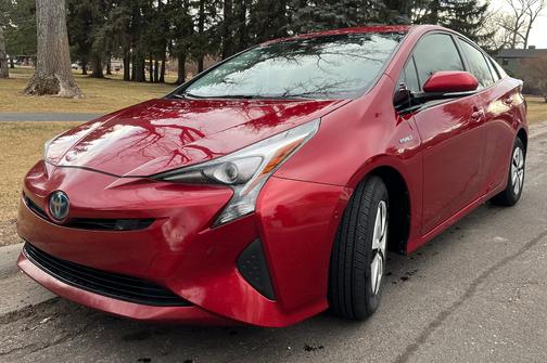 2018 Toyota Prius Two