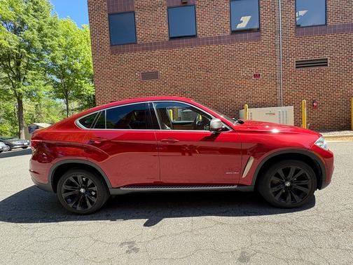 Red 2017 BMW X6 xDrive35i