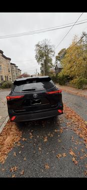 Black 2020 Toyota Highlander LE