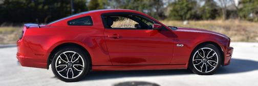 2013 Ford Mustang GT Premium