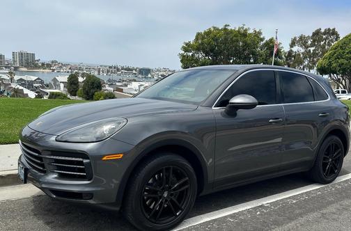 Gray 2020 Porsche Cayenne Cayenne