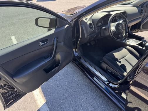 2010 Nissan Maxima S