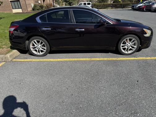 2010 Nissan Maxima S