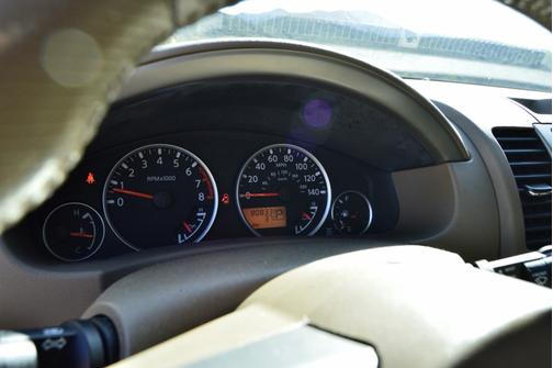 2005 Nissan Pathfinder LE