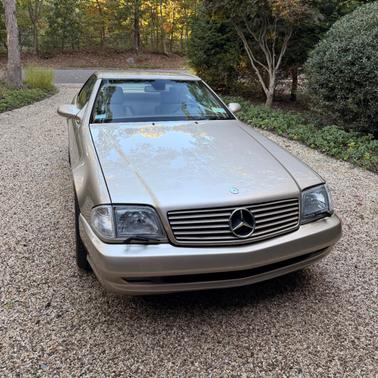 Gold 2001 Mercedes-Benz SL-Class SL500 Roadster