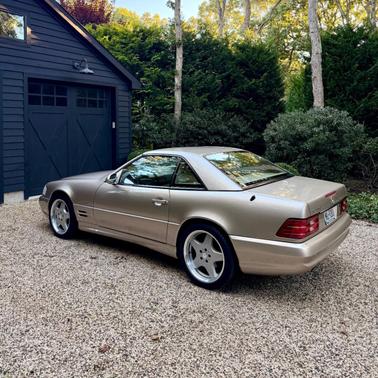 Gold 2001 Mercedes-Benz SL-Class SL500 Roadster
