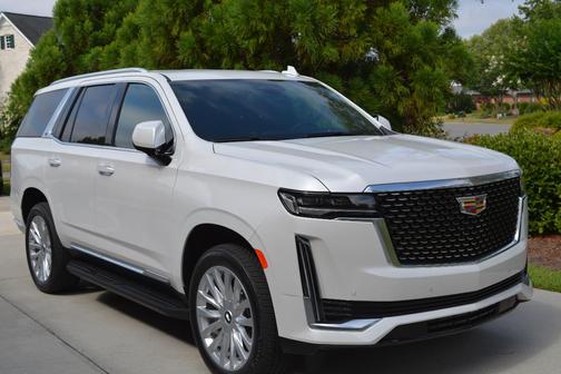 White 2024 Cadillac Escalade Luxury