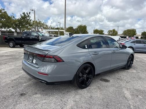 2023 Honda Accord Hybrid Sport-L