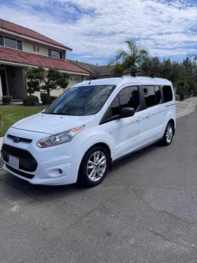 White 2017 Ford Transit Connect XLT