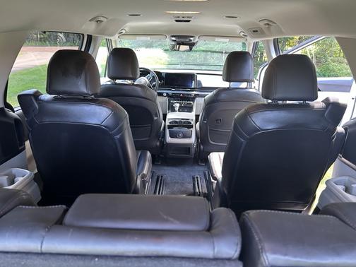 2024 Kia Carnival EX