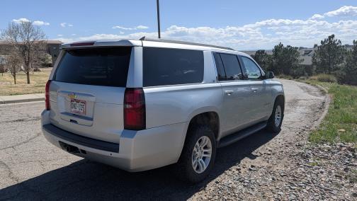 Silver 2017 Chevrolet Suburban LT