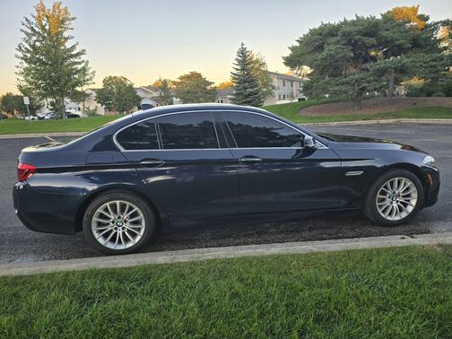 Blue 2016 BMW 528 i xDrive