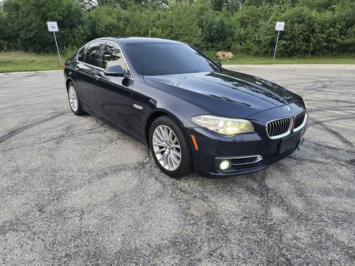Blue 2016 BMW 528 i xDrive