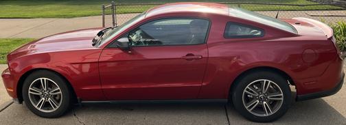 2010 Ford Mustang Base