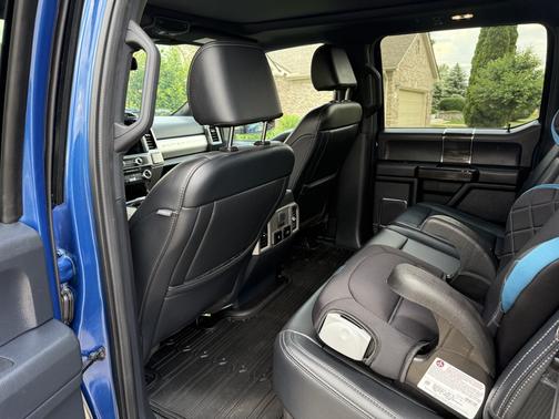 2022 Ford F-350 Lariat