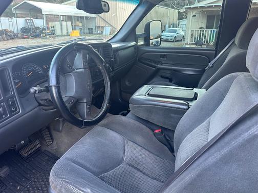2004 Chevrolet Silverado 1500 LS Extended Cab