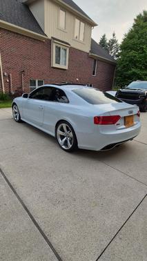 Gray 2014 Audi RS 5 4.2