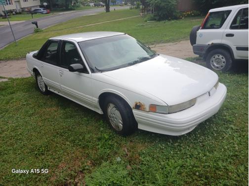 1997 Oldsmobile Cutlass Supreme SL Series III