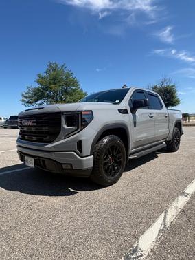 Gray 2024 GMC Sierra 1500 Elevation