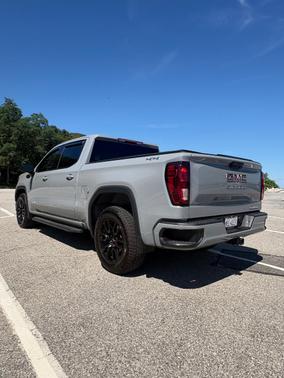 Gray 2024 GMC Sierra 1500 Elevation