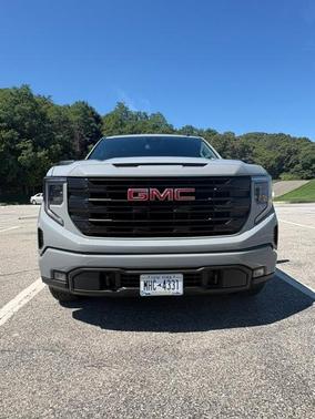 Gray 2024 GMC Sierra 1500 Elevation