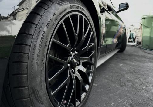 Black 2016 Ford Mustang GT