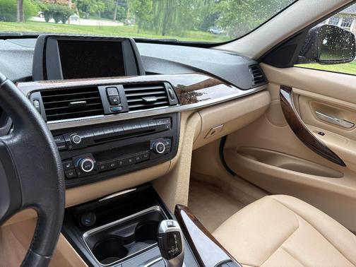 Black 2015 BMW 320 i xDrive