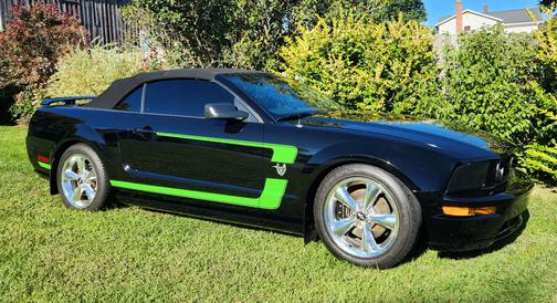 Black 2009 Ford Mustang GT