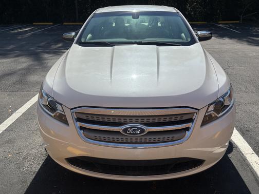 2011 Ford Taurus Limited