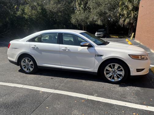 2011 Ford Taurus Limited