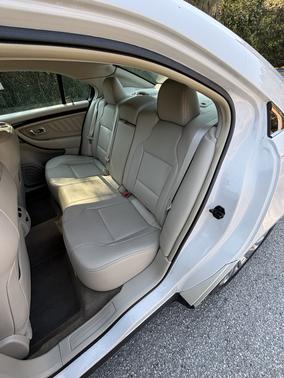 2011 Ford Taurus Limited