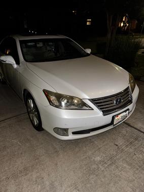 White 2011 Lexus ES 350 Base