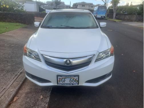 White 2014 Acura ILX 2.0L