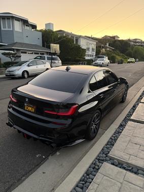 2019 BMW 330 i