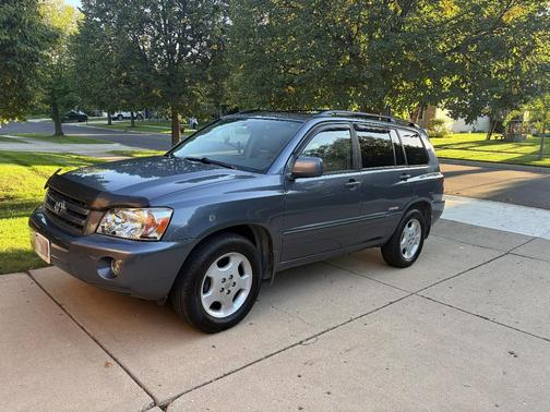 Blue 2007 Toyota Highlander Limited