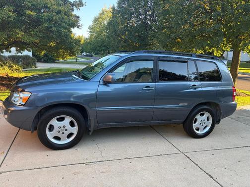 Blue 2007 Toyota Highlander Limited
