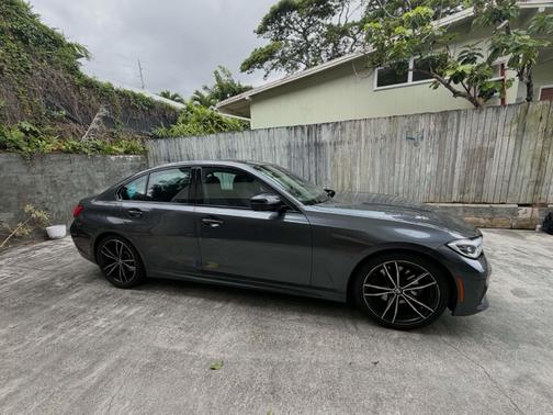 Gray 2021 BMW 330 i