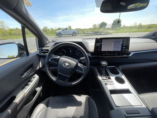 2024 Toyota Sienna XSE