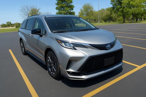 2024 Toyota Sienna XSE