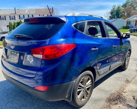 Blue 2014 Hyundai TUCSON SE