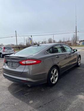 2013 Ford Fusion SE