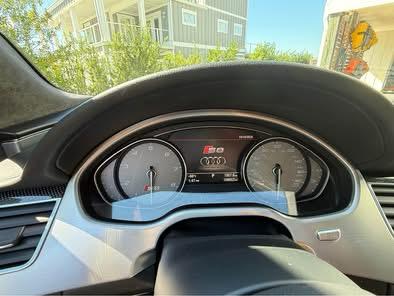 2013 Audi S8 4.0T
