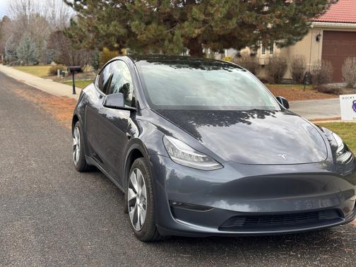 2023 Tesla Model Y Long Range