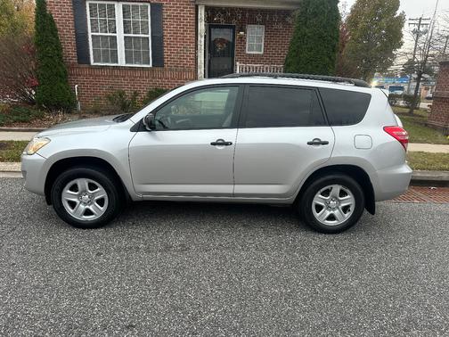 2009 Toyota RAV4 Base