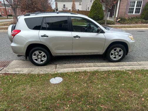 2009 Toyota RAV4 Base