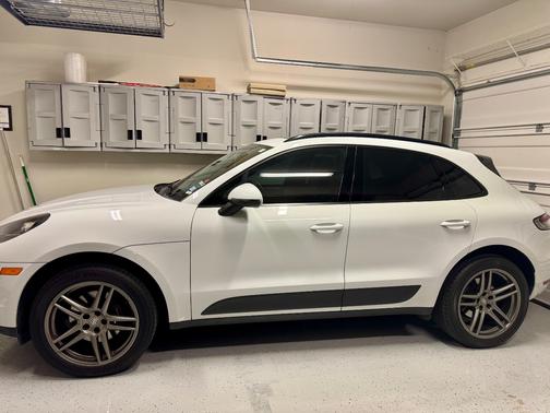 2020 Porsche Macan Macan