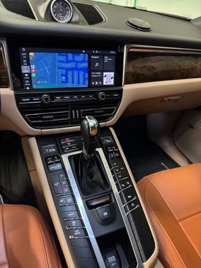 2020 Porsche Macan Macan