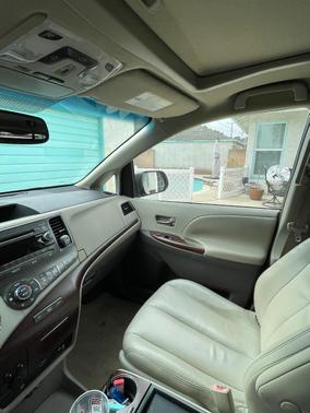 Silver 2011 Toyota Sienna XLE